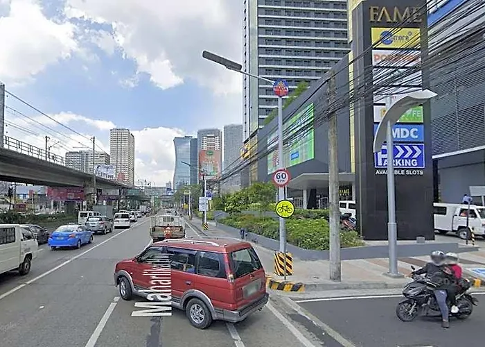 Gemstonebr In Smdc Fame Residences Hotel Manila