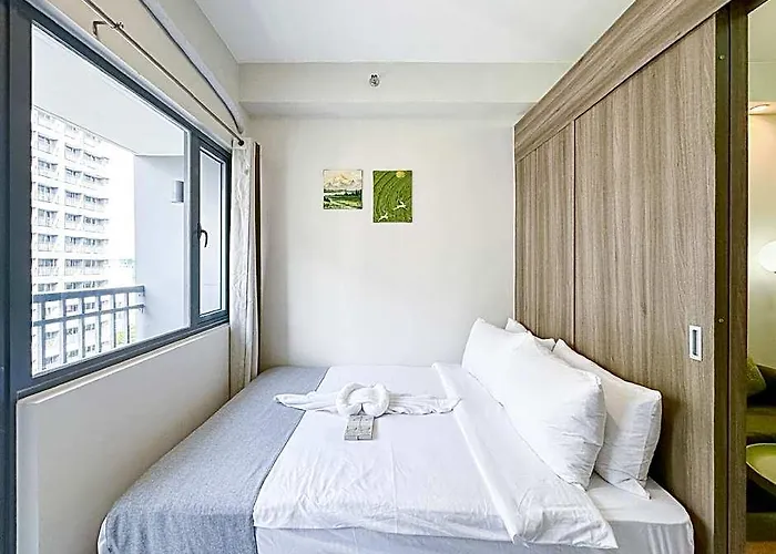 Gemstonebr In Smdc Fame Residences Hotel 4*
