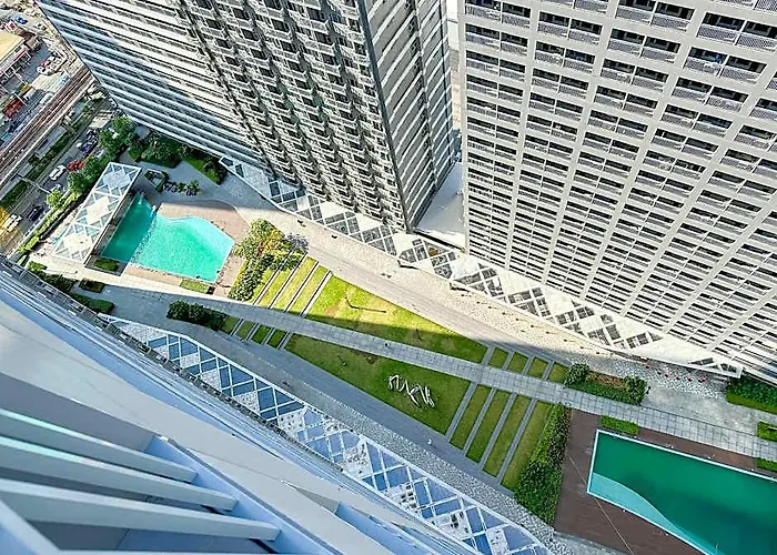 Gemstonebr In Smdc Fame Residences 4*
