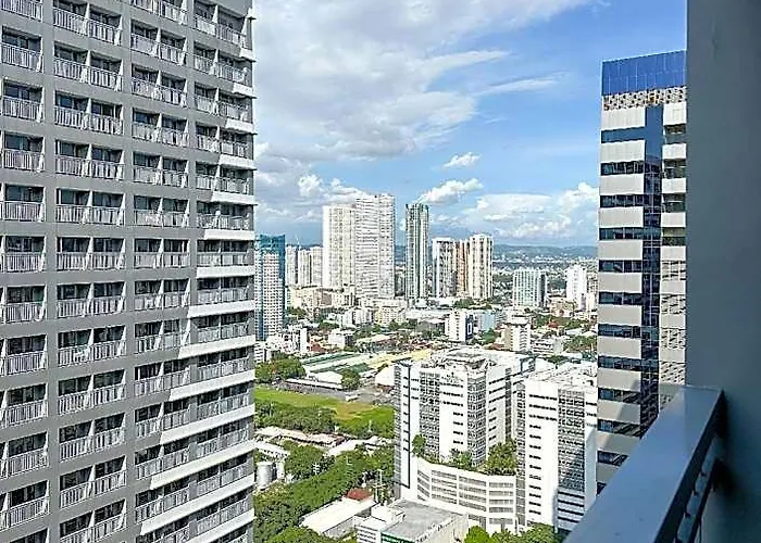 Hotel Gemstonebr In Smdc Fame Residences 4*